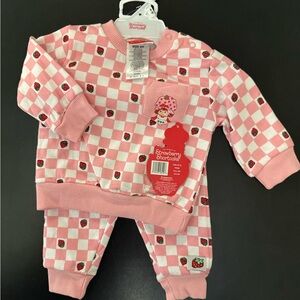Strawberry Shortcake Pink Checkered Baby Girl 2 piece jogger set. Size 6 mo
